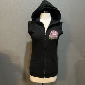 Sleeveless Sweatshirt
